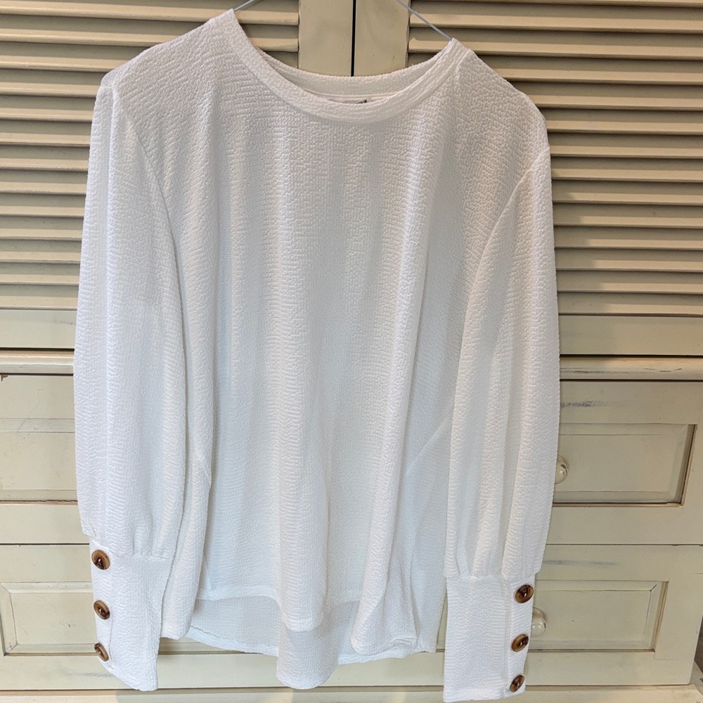 Elegant White Button-Cuff Women's Long Sleeve Top